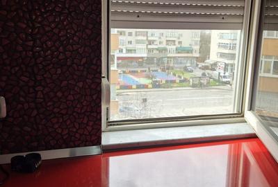 Apartament cu 3 camere decomandat în Lăpuș Argeș