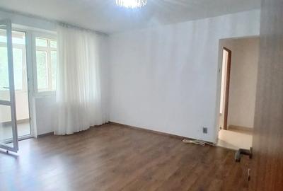 Apartament cu 3 camere semidecomandat în Vatra Luminoasă - 3