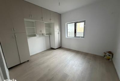 Casă cu 3 camere cu Teren 300 Mp în Central
