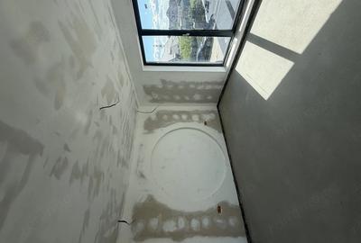 Casă cu 6 camere cu Teren 586 Mp în Central