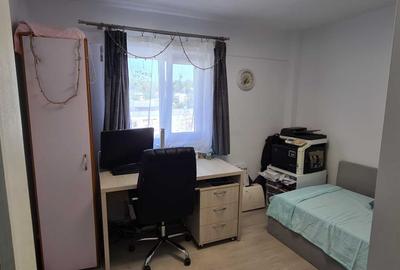 Apartament cu 4 camere decomandat în Nicolae Titulescu - 1