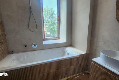 Casă cu 6 camere cu Teren 425 Mp în Nord