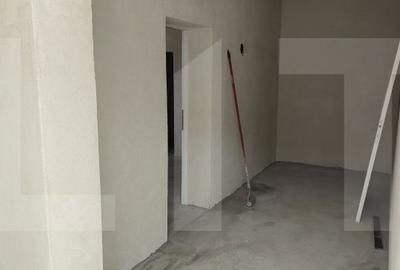 Casă cu 7 camere cu Teren 600 Mp în Bujac - 2