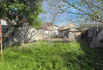 Casă individuală cu 2 camere cu Canalizare în 1 Mai