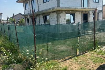 Casă cu Teren 350 Mp în Berceni