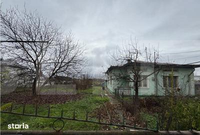 Casă cu 5 camere cu Teren 3101 Mp în Central - 1