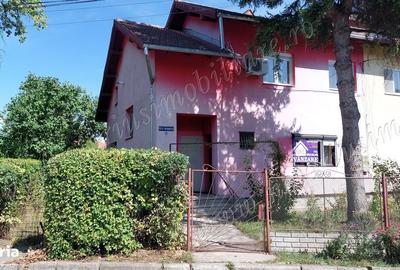 Apartament cu 2 camere decomandat în Sud