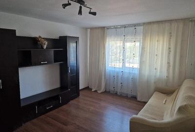 Apartament cu 3 camere decomandat în Lunei - 5