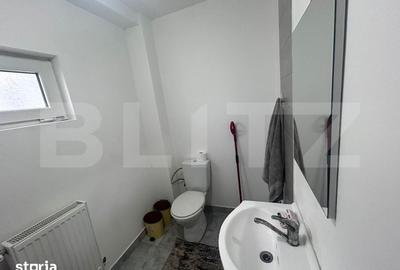 Casă cu 5 camere cu Teren 300 Mp în Malu Mare