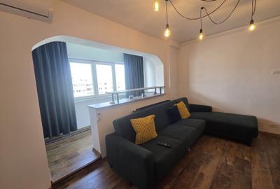 Apartament cu 3 camere semidecomandat în Iancului