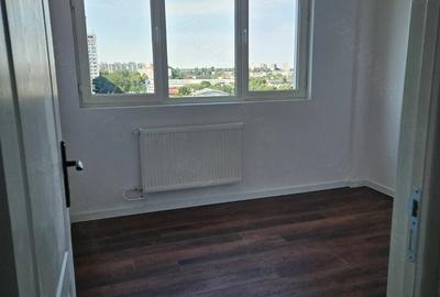 Apartament cu 3 camere semidecomandat în Progresul