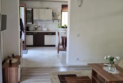 Casă cu Teren 300 Mp în Central