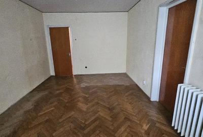 Apartament cu 2 camere decomandat în Sud