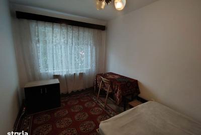 Apartament cu 3 camere în Micro 4 - 2