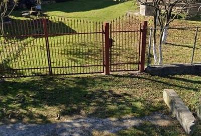 Casă cu 2 camere cu Teren 700 Mp în Central