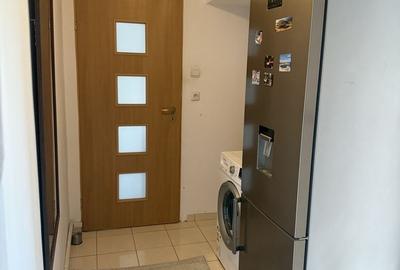 Apartament cu 2 camere semidecomandat în Km 4 - 3