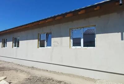 Casă cu 3 camere în Sânpetru