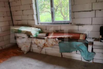 Casă cu 4 camere cu Teren 1300 Mp în Săndulești - 3