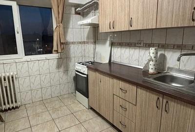 Apartament cu 2 camere semidecomandat în 1 Mai