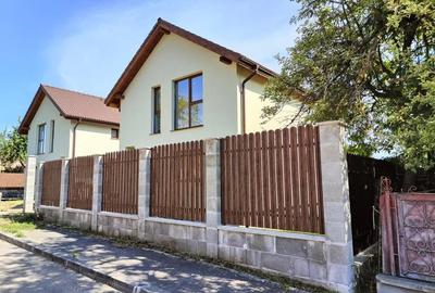 Duplex cu 4 camere cu Canalizare în Gilău - 2