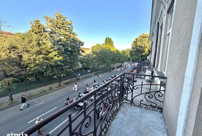 Apartament cu 6 camere în Ultracentral