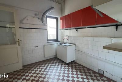 Casă cu Canalizare în Eminescu - 17