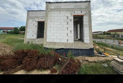 Casă cu 2 camere cu Teren 547 Mp în Cetate - 9