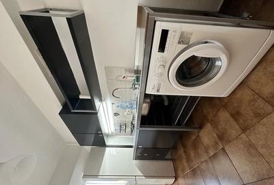 Apartament cu 3 camere decomandat în Titulescu - 10