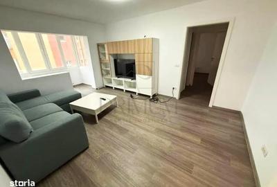 Apartament cu 3 camere semidecomandat în Dâmbovița