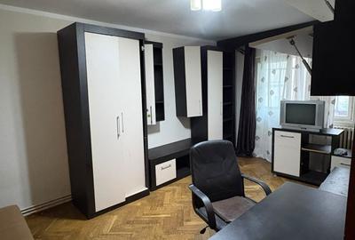 Apartament cu 4 camere decomandat, mobilat în Mănăștur
