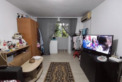 Apartament cu 2 camere decomandat în Tei