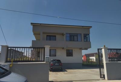Apartament cu 2 camere decomandat în Cumpăna