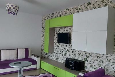 Apartament cu 2 camere semidecomandat în Nord