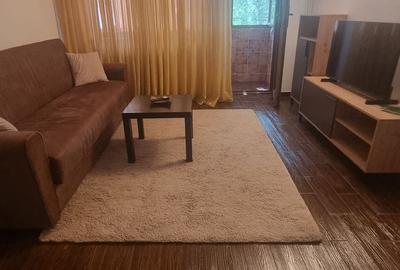 Apartament cu 2 camere semidecomandat în Tomis II