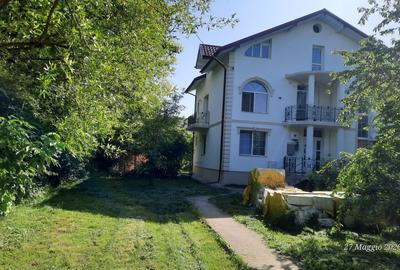 Apartament cu 3 camere decomandat în Central - 3
