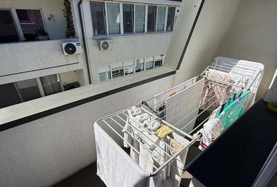 Apartament cu 3 camere decomandat în Berceni