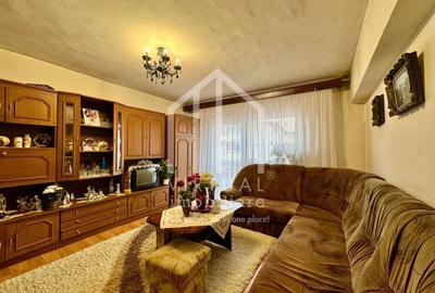 Apartament cu 4 camere decomandat în Turnișor