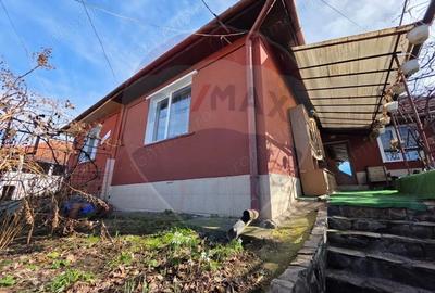 Casă cu Teren 262 Mp în Vitrometan