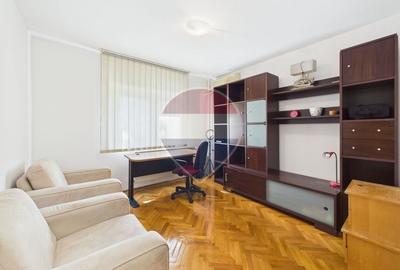 Apartament cu 3 camere decomandat în 13 Septembrie - 2