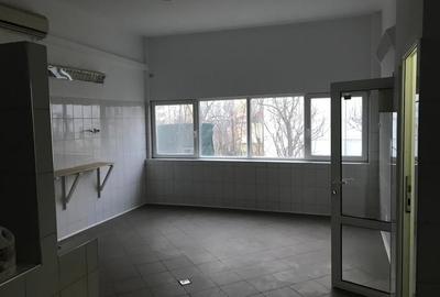Spațiu comercial, de 80 mp, în Central