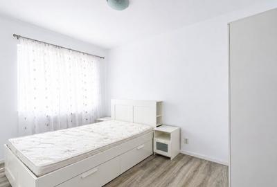 Apartament cu 3 camere semidecomandat în Florești - 3