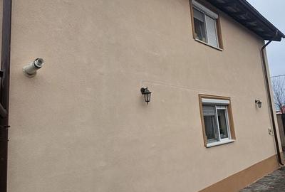 Casă cu 3 camere cu Teren 260 Mp în Malu Mare - 2