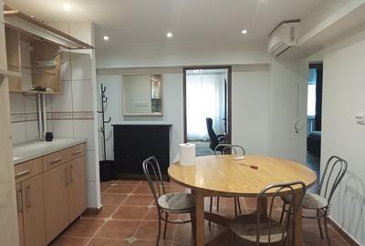 Apartament cu 3 camere decomandat în Calea București - 7