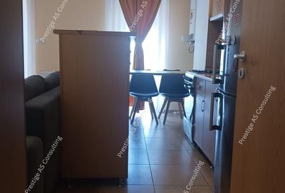Apartament cu 3 camere decomandat, mobilat în Girocului