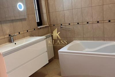Casă cu Teren 1200 Mp în Central - 2