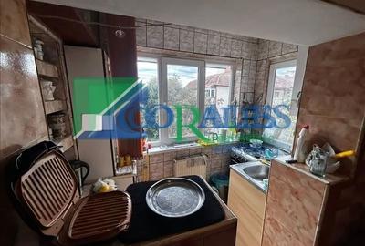 Apartament cu 3 camere decomandat în Steaua - 3