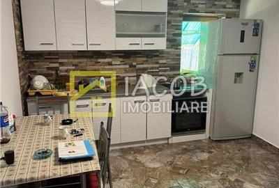 Casă individuală cu 3 camere cu Canalizare în Strugari - 6