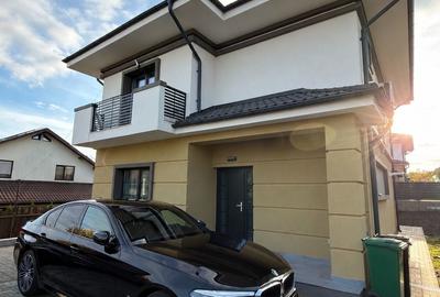 Casă cu 4 camere cu Teren 450 Mp în Miroslava