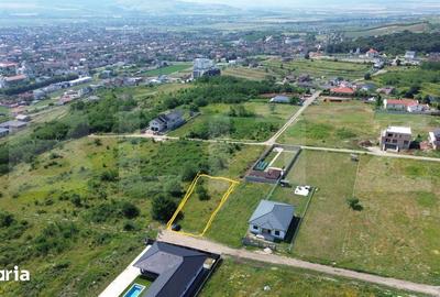 Teren de 705 mp, în Cetate