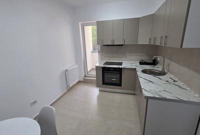 Apartament cu 2 camere semidecomandat în Păcii